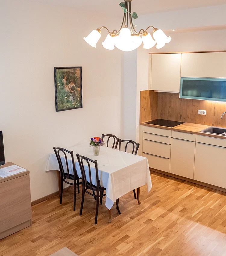 Mountain & Lake Suite Nr. 205